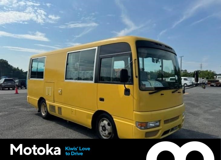 2001 Nissan Civilian